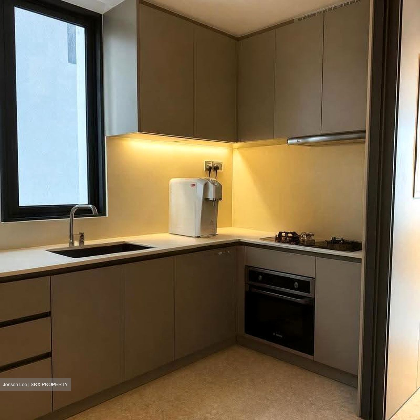Sennett Estate (D13), Apartment #638680181